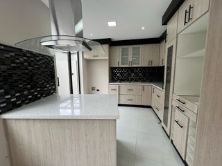 Foto 2 de Venta de Casa por estrenar- ubicado en Ricaurte