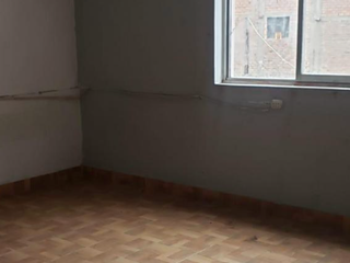 Foto 9 de Venta de Casa Como Terreno en Cercado de Lima