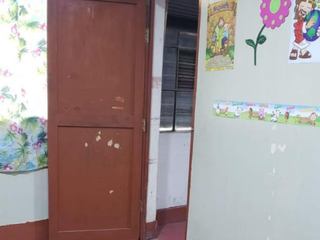 Foto 3 de Venta de Casa Como Terreno en Cercado de Lima