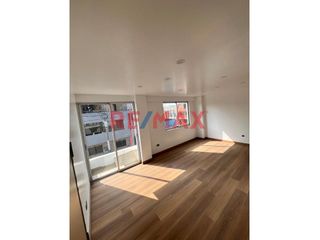 Foto 6 de ID: 1125892 🏠 Venta De Casa En Esquina De Tres Pisos En Jr. Ramón Espinoza 307, Rímac 🏠