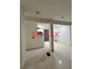 Foto 7 de ID: 1125892 🏠 Venta De Casa En Esquina De Tres Pisos En Jr. Ramón Espinoza 307, Rímac 🏠
