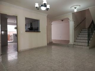 Foto 5 de Se Vende-Permuta Casa Diamante II