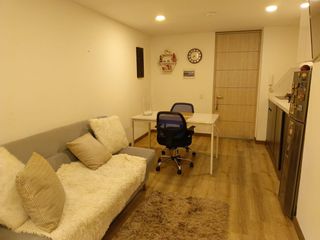 Foto 2 de ARRIENDO - VENDO / APARTAESTUDIO AMOBLADO CON ADMON E INTERNET INCLUÍDOS, EN EL CENTRO DE BOGOTA
