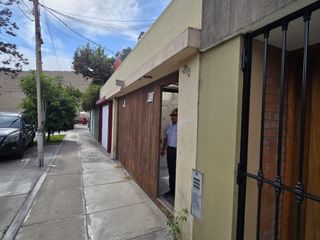 Foto 4 de ALQUILER DE 2 DO PISO EN EXCLUSIVA CASA EN MIRAFLORES – FRENTE A LA HUACA PUCLLANA