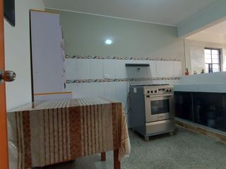 Foto 10 de VENTA DE CASA TRES PISOS EN ICA