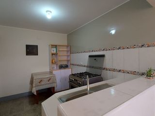 Foto 12 de VENTA DE CASA TRES PISOS EN ICA