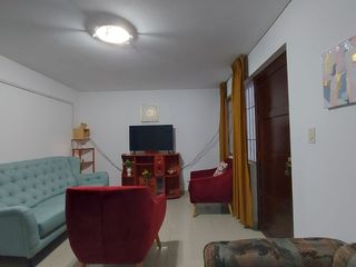 Foto 32 de VENTA DE CASA TRES PISOS EN ICA