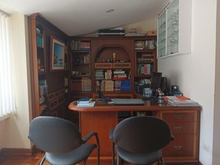 Foto 4 de En Venta Casa Jardines de Carcelén, frente a Yambal