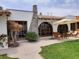 Foto 4 de VENDO Preciosa Casa de Campo entre Lurín y Pachacamac 1000mts.  c/ Piscina y Jardines.