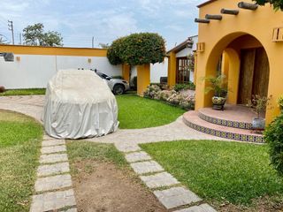 Foto 48 de VENDO Preciosa Casa de Campo entre Lurín y Pachacamac 1000mts.  c/ Piscina y Jardines.