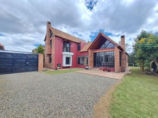 Foto 5 de 🏡 Exclusiva Casa Campestre en Chía – Un Refugio de Tranquilidad y Elegancia 🏡