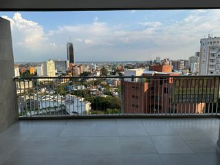 Foto 2 de ALQUILO EXCLUSIVO APARTAMENTO EN SANTA MONICA NORTE