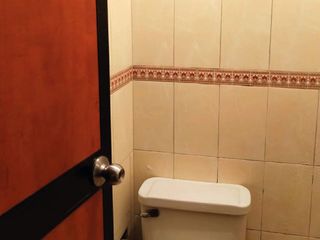 Foto 10 de DEPARTAMENTO 2DO PISO EN VENTA 134 M2 URB. UNIVERSAL - SANTA ANITA