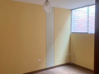 Foto 4 de Alquiler Departamento En Segundo Piso - Urb. Villareal