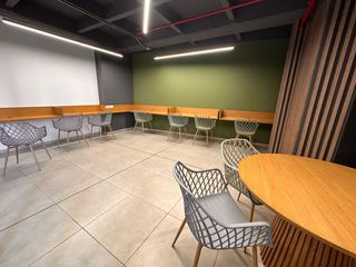 Foto 4 de Alquiler de Amoblado en Poblado con Piscina - Coworking - gym y vista a toda la ciudad