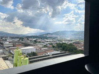 Foto 14 de Alquiler de Amoblado en Poblado con Piscina - Coworking - gym y vista a toda la ciudad