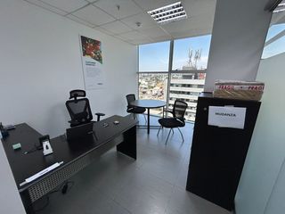 Foto 5 de ALQUILO MODERNA OFICINA CON 4 ESTACIONAMIENTOS, MIRAFLORES