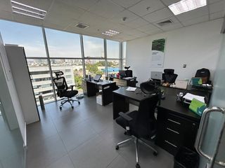 Foto 7 de ALQUILO MODERNA OFICINA CON 4 ESTACIONAMIENTOS, MIRAFLORES