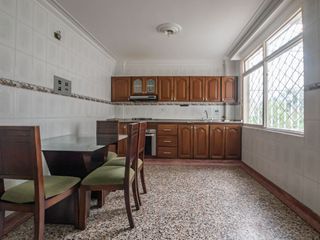 Foto 32 de Se vende propiedad dos en uno, apartamento más aparta estudio cerca a Unicentro.
