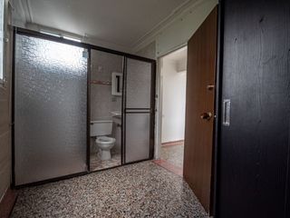 Foto 64 de Se vende propiedad dos en uno, apartamento más aparta estudio cerca a Unicentro.