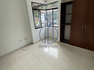 Foto 4 de CASA EN URBANIZACIÓN LA FLORENCIA