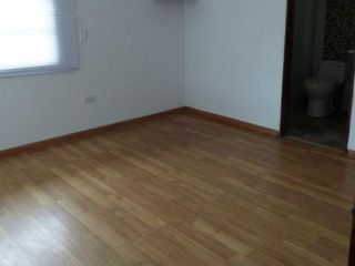 Foto 5 de Se Vende o Permuta Casa en Conjunto Cerrado – Los Pomos, Norte de Armenia
