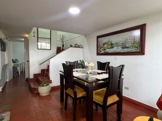 Foto 1 de Se Vende Casa de Dos Pisos en el Sur de Armenia – Excelente Ubicación