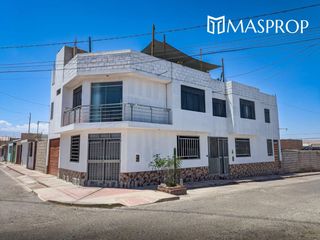 Foto 1 de CASA AMPLIA EN ESQUINA CERCA A AV. HUMBOLDT-EN VENTA- TACNA