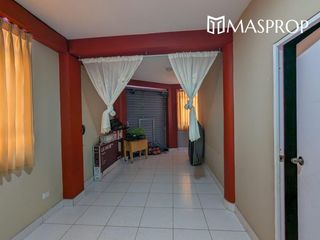 Foto 17 de CASA AMPLIA EN ESQUINA CERCA A AV. HUMBOLDT-EN VENTA- TACNA