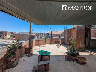 Foto 32 de CASA AMPLIA EN ESQUINA CERCA A AV. HUMBOLDT-EN VENTA- TACNA