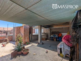 Foto 34 de CASA AMPLIA EN ESQUINA CERCA A AV. HUMBOLDT-EN VENTA- TACNA