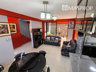 Foto 6 de CASA AMPLIA EN ESQUINA CERCA A AV. HUMBOLDT-EN VENTA- TACNA
