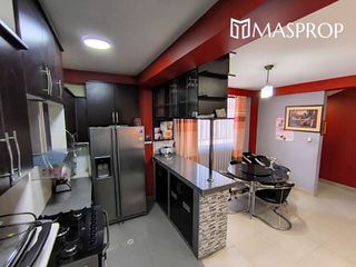 Foto 10 de CASA AMPLIA EN ESQUINA CERCA A AV. HUMBOLDT-EN VENTA- TACNA
