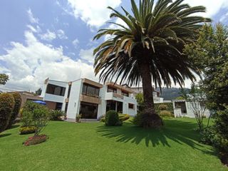 Foto 5 de Casa en Venta 464 m² Miravalle Dos, Terreno de 780 m² 3 Parqueaderos