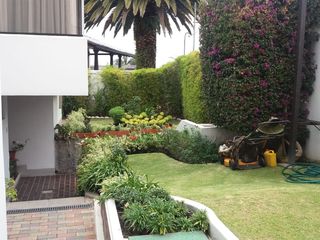 Foto 27 de Casa en Venta 464 m² Miravalle Dos, Terreno de 780 m² 3 Parqueaderos