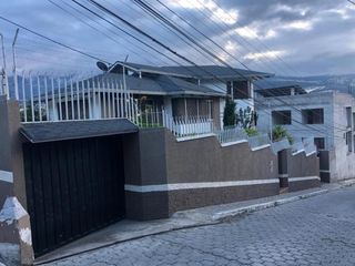 Foto 1 de Vendo casa de 300 m2 en Ponciano Bajo