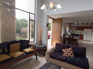 Foto 5 de Exclusiva Casa Campestre en Cajicá - Elegancia y Confort en un Entorno Natural