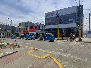 Foto 1 de casa comercial en comas Belaunde