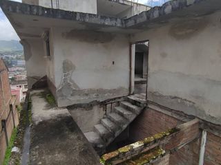 Foto 5 de Vendo casa rentera en obra gris en Barrio Lojana de Turismo