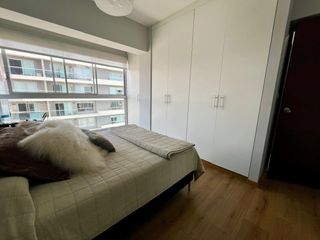 Foto 14 de Hermoso Dpto. Con Finos Acabados Y Linda Vista Al Mar Desde El Balcón. Edificio Moderno