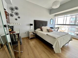 Foto 17 de Hermoso Dpto. Con Finos Acabados Y Linda Vista Al Mar Desde El Balcón. Edificio Moderno
