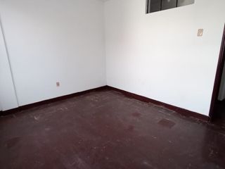 Foto 2 de Venta De Departamento En Av. Manco Capac La Victoria