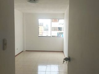 Foto 9 de ¡¡Ocasión!! Venta De Departamento Duplex En El Centro De Lima A Solo $ 60 K (¡¡Y Negociable!!)