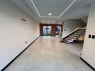 Foto 2 de Venta de casa, aplica a crédito vip - ubicado en Ricaurte | Colegio Sudamericano