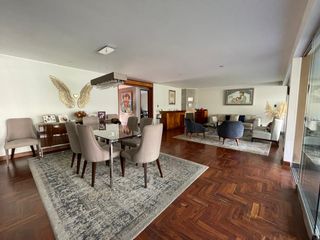 Foto 4 de VENDO LINDA CASA REMODELADA EN LA AURORA AMPLIA Y CON GRAN TERRAZA Y JARDÍN