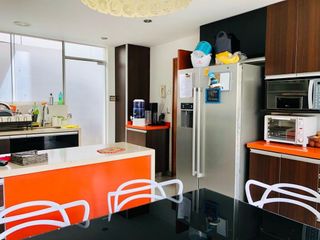 Foto 12 de VENDO LINDA CASA REMODELADA EN LA AURORA AMPLIA Y CON GRAN TERRAZA Y JARDÍN