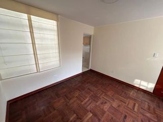 Foto 4 de SE ALQUILA DEPARTAMENTO 01 CUARTO 01 BAÑO EN MIRAFLORES