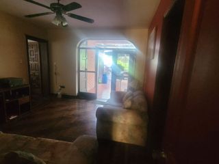Foto 7 de San Borja - Vendo Bonita Casa 2 Pisos
