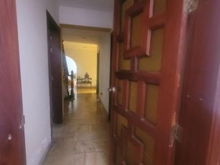 Foto 19 de San Borja - Vendo Bonita Casa 2 Pisos