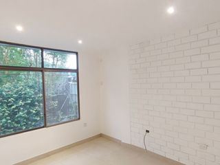 Foto 10 de C319 - Venta Casa en Los Ceibos - remodelada - Guayaquil